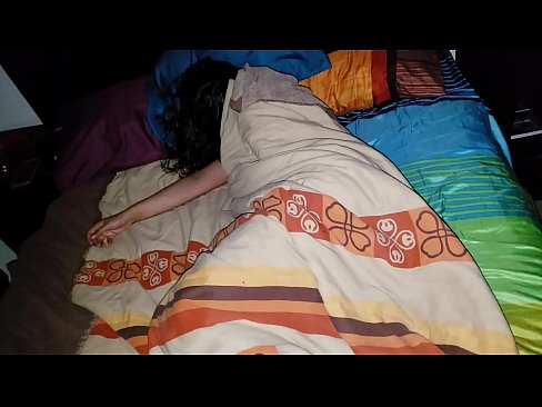 ❤️ Styfsoan bespot syn jonge styfmem wylst se sliept. ❤❌ Anale porno by wy ❤